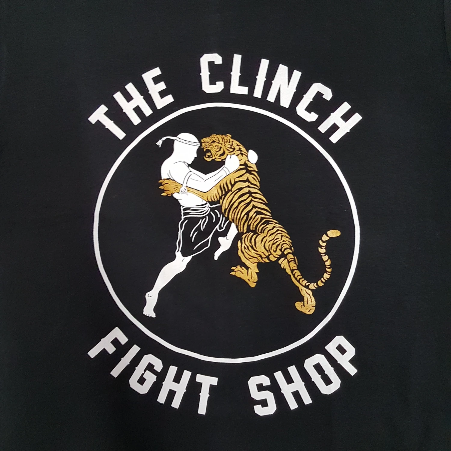 The Clinch Fight Shop Logo Tiger Black/Gold T-Shirt The Clinch Fight Shop Logo Tiger Black/Gold T-Shirt -Boxing Equipment Store 20201228 133714